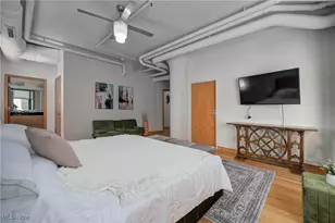 2077 E 4th St, Loveland, OH 44115 - Photo 17