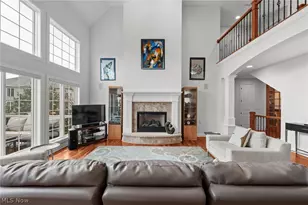 343 Glasgow Dr, Highland Heights, OH 44143 - Photo 5