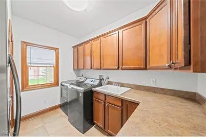 343 Glasgow Drive, Highland Heights, OH 44143 - Photo 31