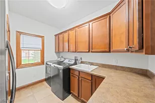 343 Glasgow Dr, Highland Heights, OH 44143 - Photo 31