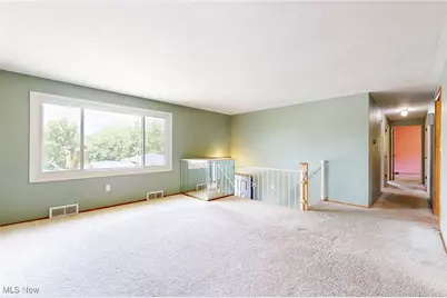 2920 Linda Way, Steubenville, OH 43952 - Photo 5