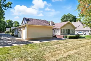 3682 Sperone Dr, Canfield, OH 44406 - Photo 3