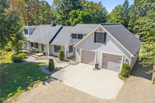 342 S Miller Rd, Fairlawn, OH 44333 - Photo 1