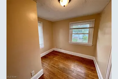 918 Silvercrest Avenue, Akron, OH 44314 - Photo 7