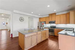 818 Hilliary Ln, Aurora, OH 44202 - Photo 11