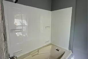 735 Parkwood Dr, Loveland, OH 44108 - Photo 15