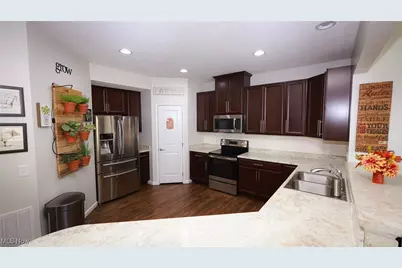 75 Glenwood Circle, Tallmadge, OH 44278 - Photo 7