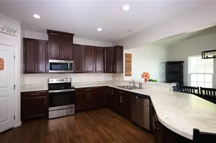 75 Glenwood Cir, Tallmadge, OH 44278 - Photo 9