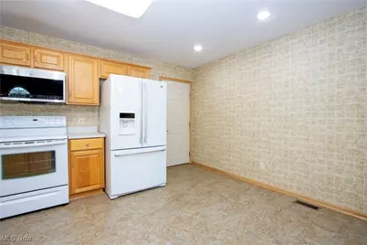 2457 Barrington Way #327, Wooster, OH 44691 - Photo 7