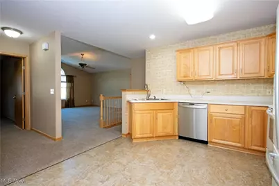 2457 Barrington Way #327, Wooster, OH 44691 - Photo 5