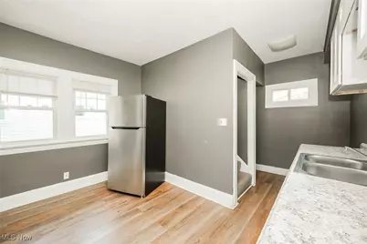 13409 Glendale Avenue, Loveland, OH 44105 - Photo 7