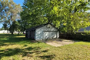 33700 Henwell Rd, Columbia Station, OH 44028 - Photo 15