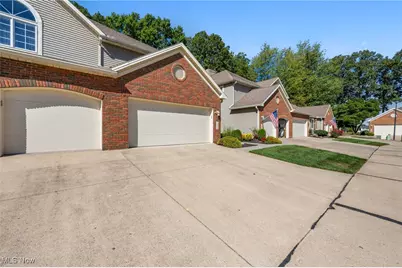 133 Ambleside Way, Amherst, OH 44001 - Photo 3