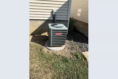 395 W Clark Street, East Palestine, OH 44413 - Photo 3