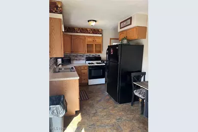 395 W Clark Street, East Palestine, OH 44413 - Photo 11