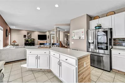 132 Stonefield Drive, Berea, OH 44017 - Photo 9