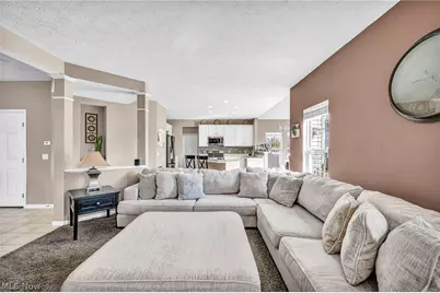 132 Stonefield Drive, Berea, OH 44017 - Photo 7