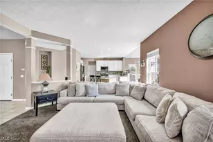 132 Stonefield Dr, Berea, OH 44017 - Photo 7