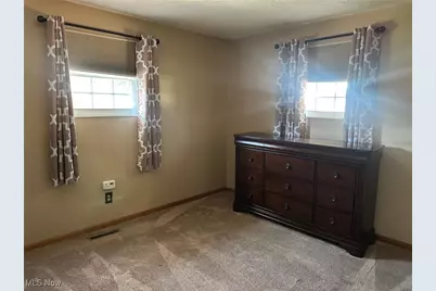 188 Greenbrier Avenue, Williamstown, WV 26187 - Photo 15