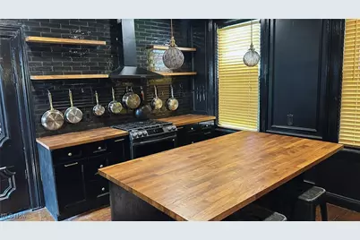 2128 W 29th Street, Loveland, OH 44113 - Photo 9