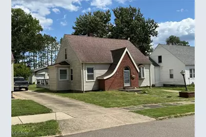 145 Chapman Avenue, Newcomerstown, OH 43832 - Photo 1