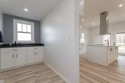 1006 Robinhood Avenue, Painesville Twp, OH 44077 - Photo 33