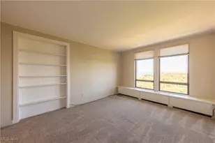 1 Bratenahl Pl, Bratenahl, OH 44108 - Photo 29