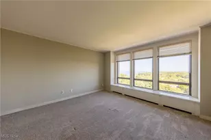 1 Bratenahl Pl, Bratenahl, OH 44108 - Photo 27