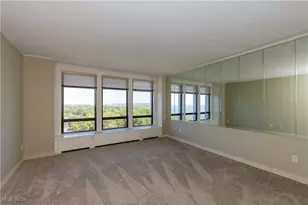 1 Bratenahl Pl, Bratenahl, OH 44108 - Photo 25