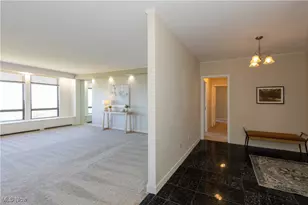 1 Bratenahl Pl, Bratenahl, OH 44108 - Photo 11