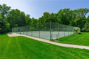 1 Bratenahl Pl, Bratenahl, OH 44108 - Photo 5