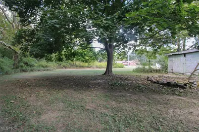 5256 Center Road, Lowellville, OH 44436 - Photo 41