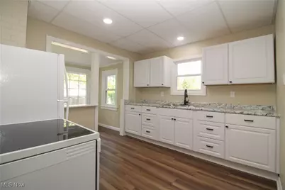 5256 Center Road, Lowellville, OH 44436 - Photo 11