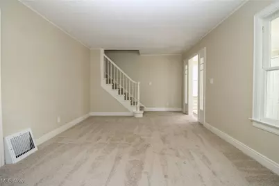 5256 Center Road, Lowellville, OH 44436 - Photo 5