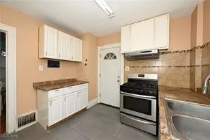 1345 Bellows St, Akron, OH 44301 - Photo 13