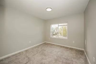 1115 Colonial Boulevard NE, Canton, OH 44714 - Photo 11