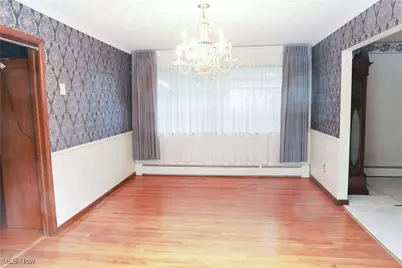 311 Goodhue Drive, Akron, OH 44313 - Photo 7