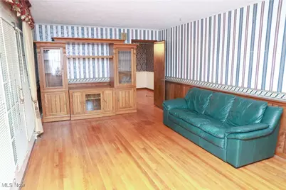 311 Goodhue Drive, Akron, OH 44313 - Photo 15