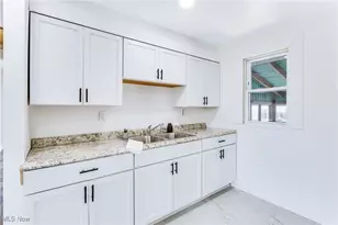 804 S Belle Vista Ave, Youngstown, OH 44509 - Photo 3