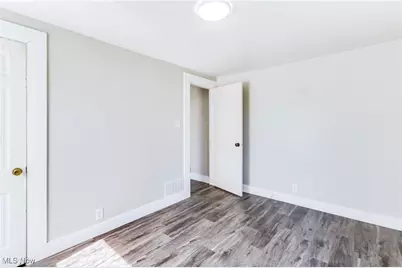 804 S Belle Vista Avenue, Youngstown, OH 44509 - Photo 9