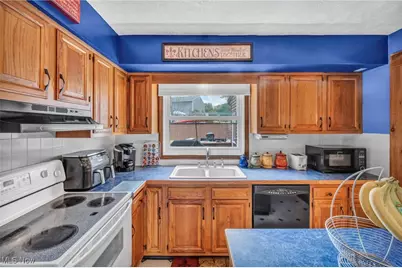 3436 Cardiff Avenue NW, Canton, OH 44708 - Photo 3