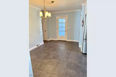 737 Sunset Dr, Lisbon, OH 44432 - Photo 3