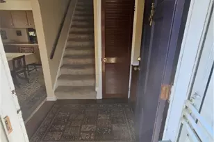 174 E 200th St, Euclid, OH 44119 - Photo 3