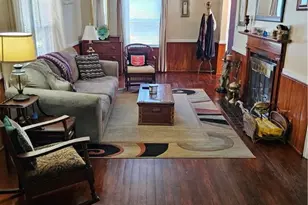 174 E 200th St, Euclid, OH 44119 - Photo 7