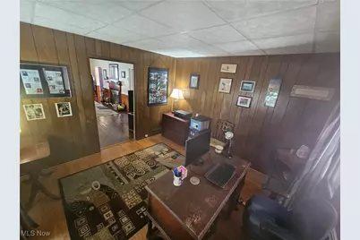 174 E 200th Street, Euclid, OH 44119 - Photo 9