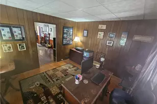 174 E 200th St, Euclid, OH 44119 - Photo 9