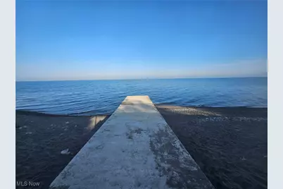 174 E 200th Street, Euclid, OH 44119 - Photo 39