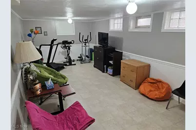 174 E 200th Street, Euclid, OH 44119 - Photo 19