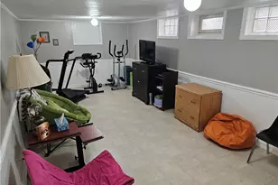 174 E 200th St, Euclid, OH 44119 - Photo 19