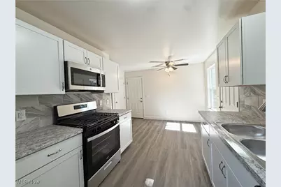 247 Reed Avenue, Campbell, OH 44405 - Photo 13